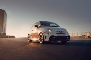 Abarth 595 Competizione Dubai Autodrome Official Vehicle 2019 года